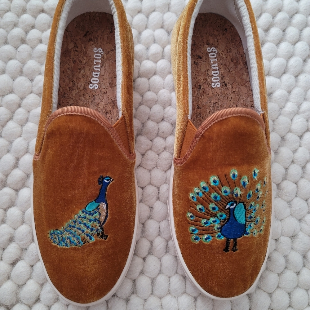 [Soludos] Velvet Peacock Sneakers in 6.5